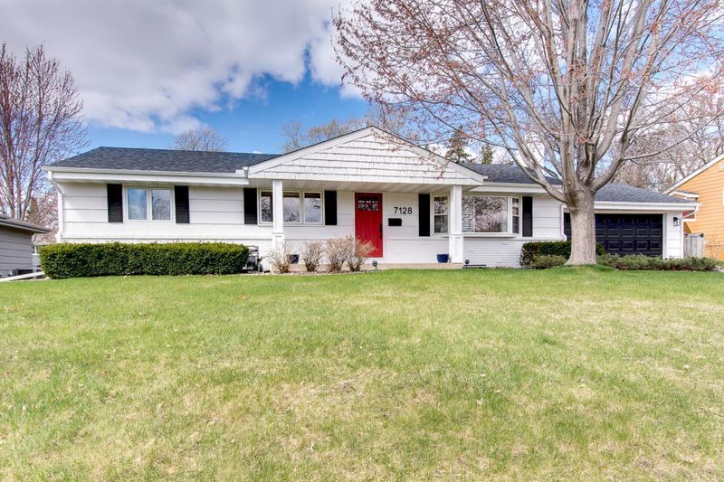 7128 Glouchester Ave, Edina, MN 55435