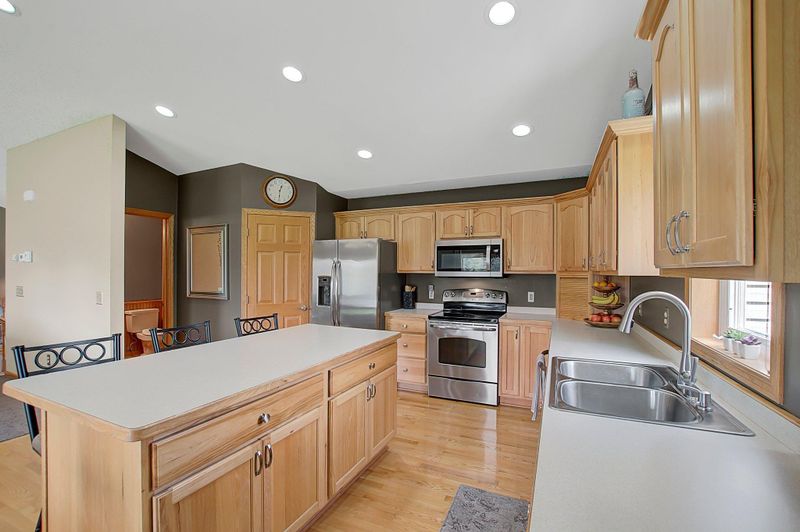 2102 10th Street Cir NE, Buffalo, MN 55313