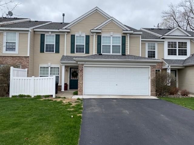 4990 149th St N #3, Hugo, MN 55038