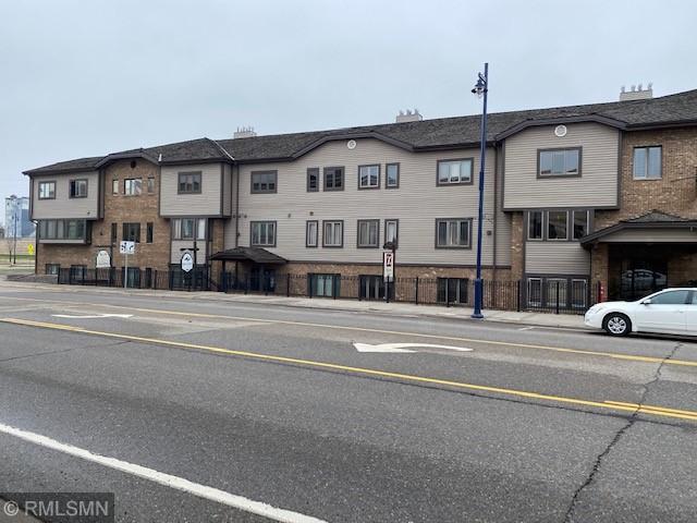 20 Lake St N #105D, Forest Lake, MN 55025