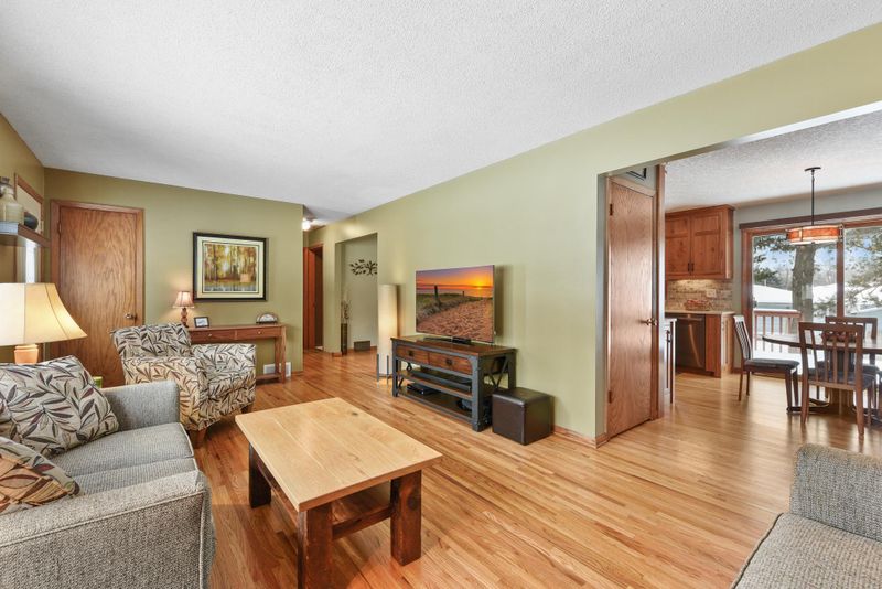 10613 Washburn Ave S, Bloomington, MN 55431