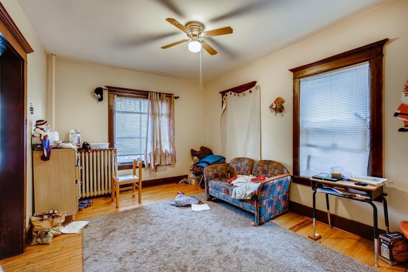 214 W 32nd St, Minneapolis, MN 55408