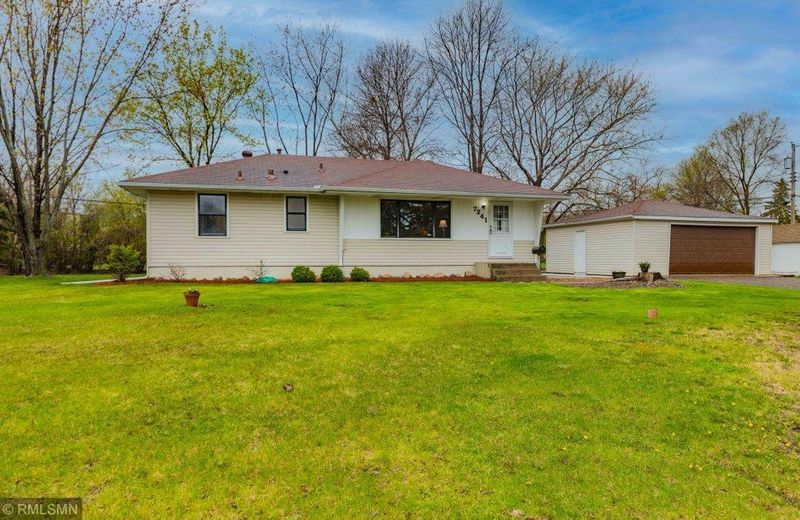 7241 Hartkopf Ln, Brooklyn Park, MN 55428