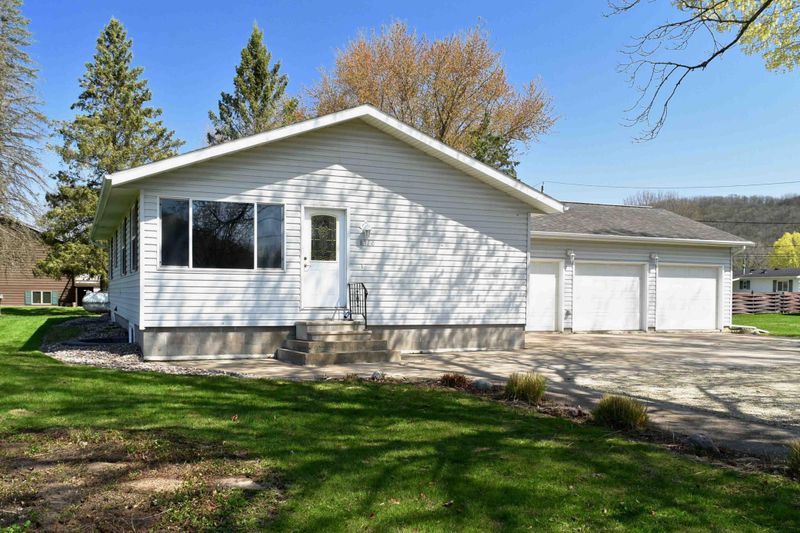 8370 W 6th St, Winona, MN 55987