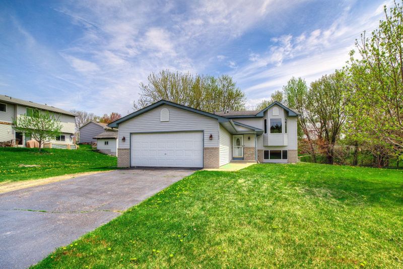 1102 Benton Creek Ave, Cologne, MN 55322