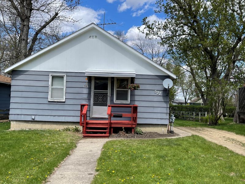 527 8th Ave, Worthington, MN 56187