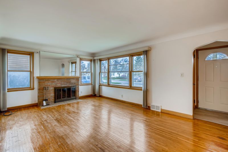 1410 Cohansey St, Saint Paul, MN 55117