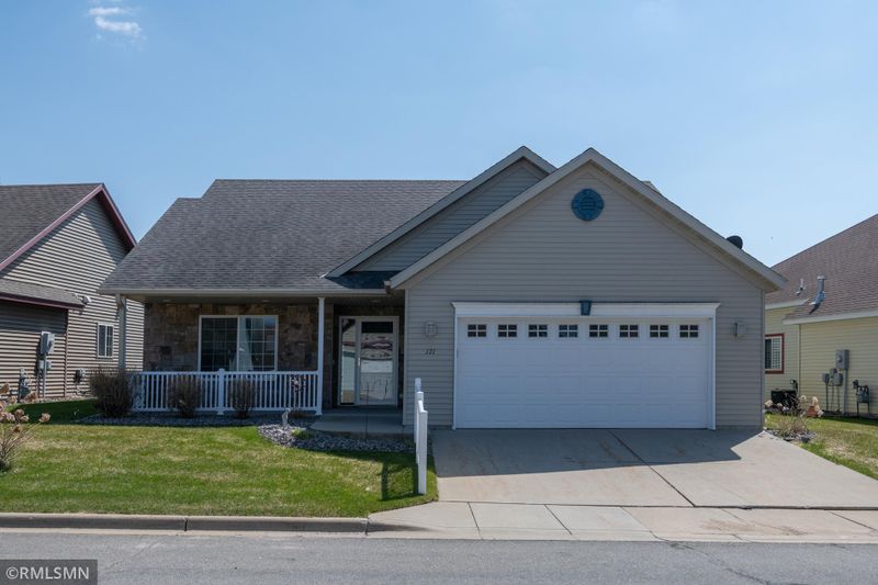 171 Cheval Dr, Sartell, MN 56377