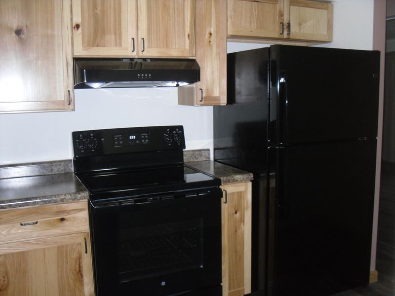 806 Sinclair Lewis Ave, Sauk Centre, MN 56378