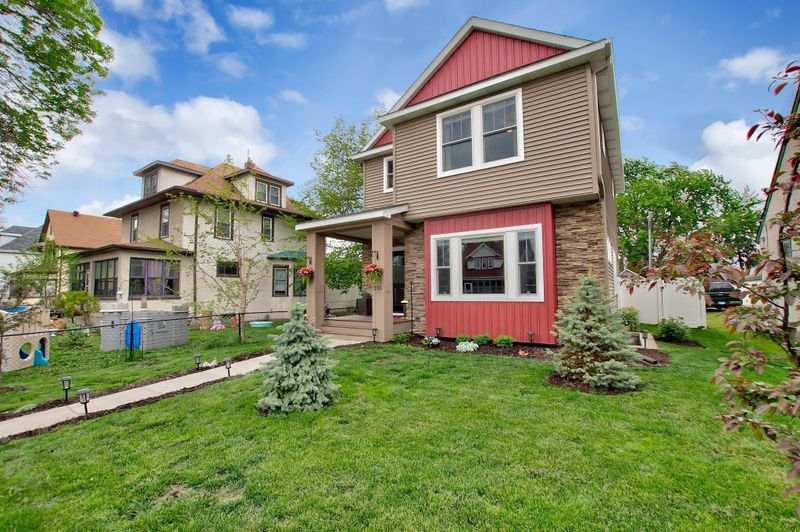 235 4th Ave S, South Saint Paul, MN 55075