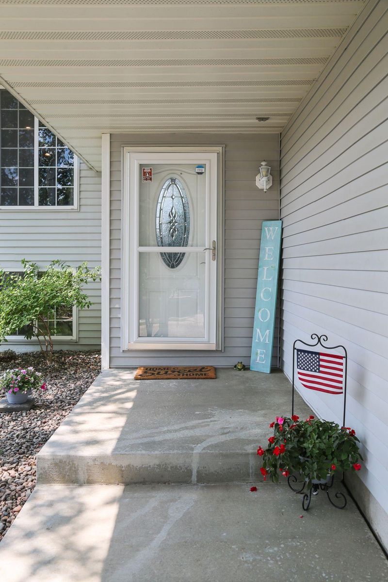 2215 Hampton Rhodes Ct NW, Rochester, MN 55901