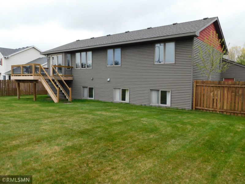 910 138th Ave NW, Andover, MN 55304