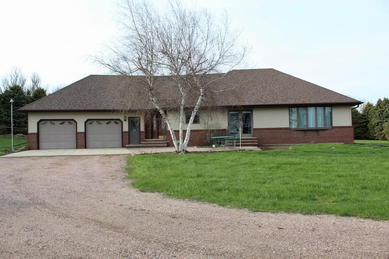 2045 164th Ave, Hardwick, MN 56134