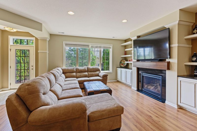 1304 Naples Ave, Cologne, MN 55322