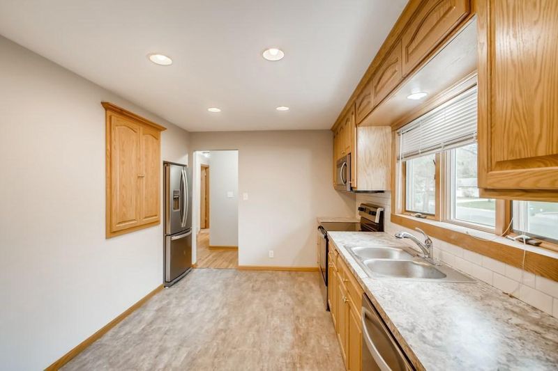 726 Birch St, Anoka, MN 55303