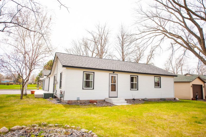 401 Harrison St W, Annandale, MN 55302
