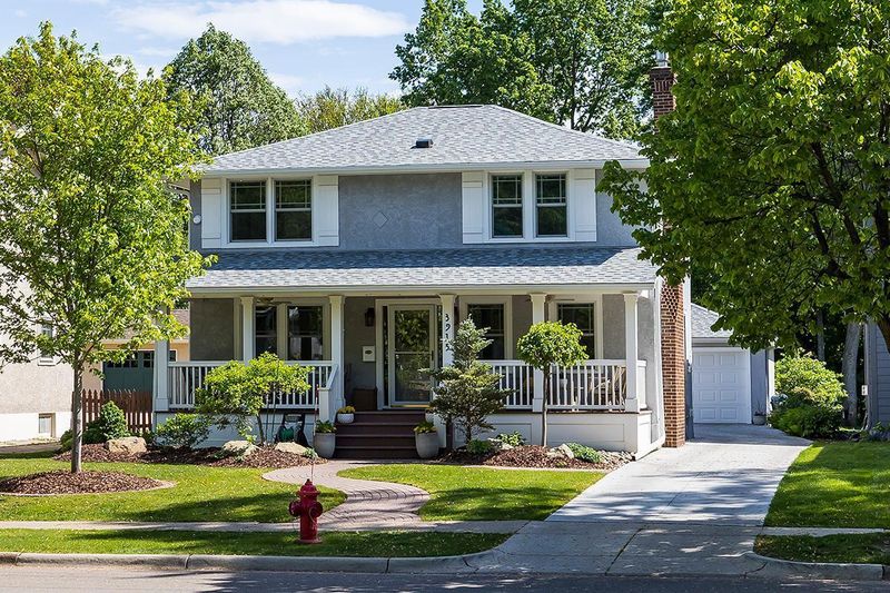 3915 Morningside Rd, Edina, MN 55416