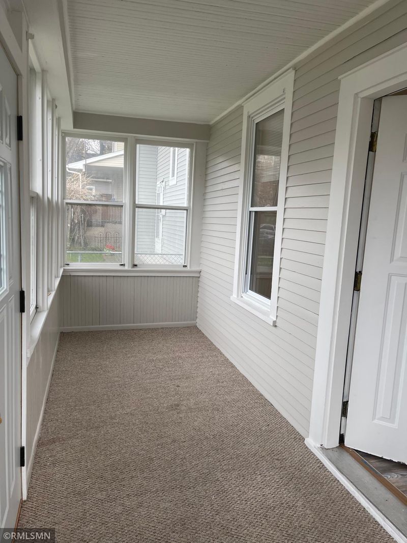 1264 Desoto St, Saint Paul, MN 55130