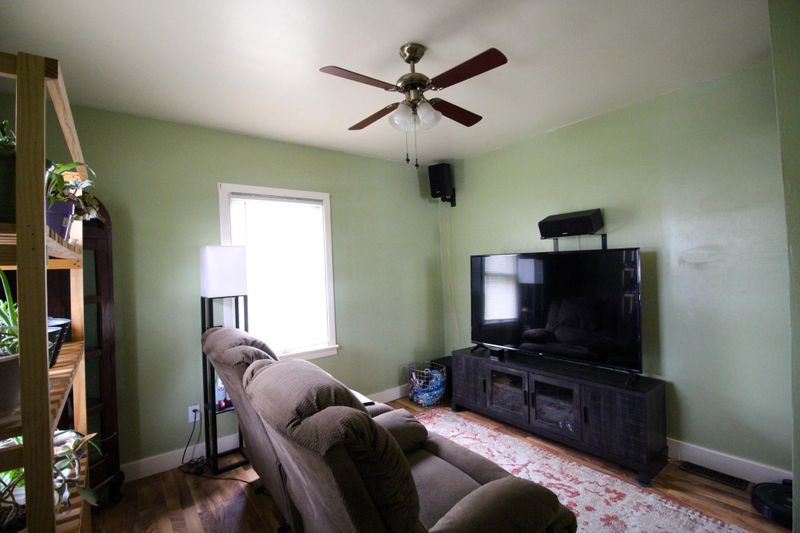 1010 E 5th St, Winona, MN 55987
