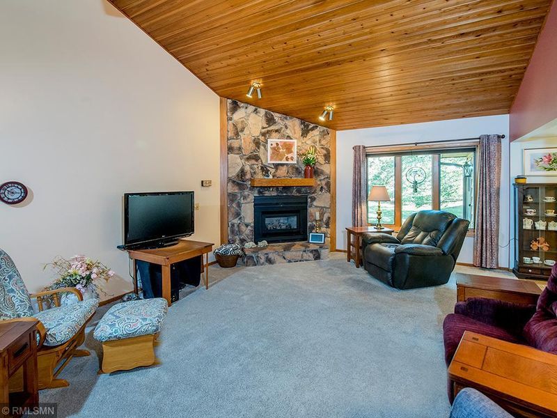 5369 Upper 147th St W, Apple Valley, MN 55124