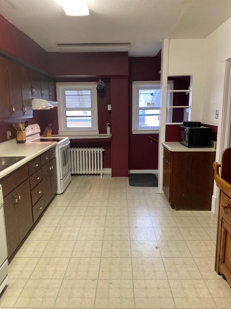 802 2nd St, Bovey, MN 55709