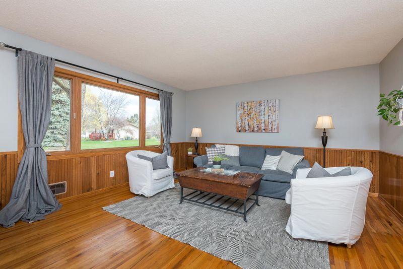 7724 Scott Ave N, Brooklyn Center, MN 55443