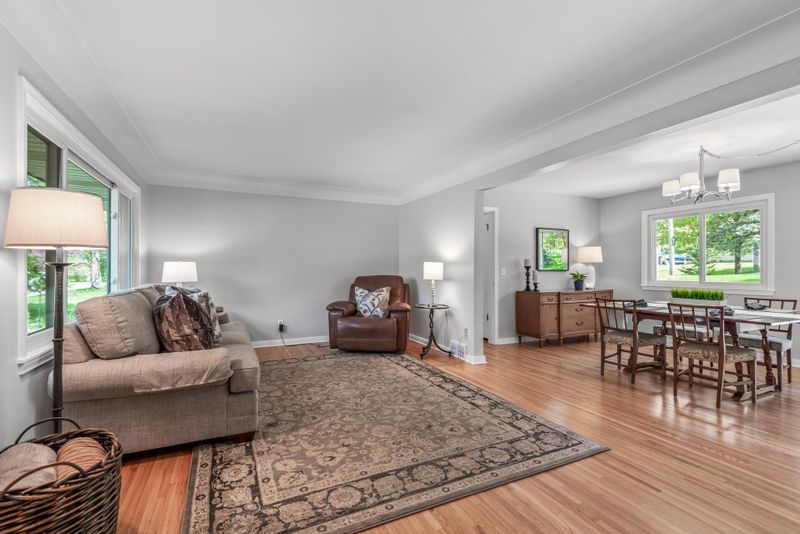4721 Deerwood Dr, Minnetonka, MN 55343