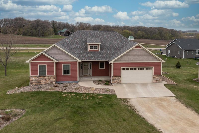 25127 727th St, Hayfield, MN 55940