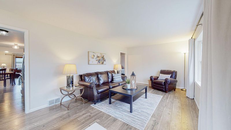 8401 3rd Ave S, Bloomington, MN 55420