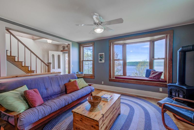 W3350 State Road 35, Maiden Rock, WI 54750