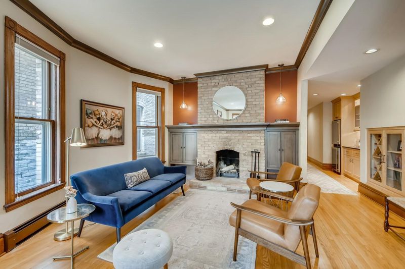 477 Laurel Ave #1E, Saint Paul, MN 55102