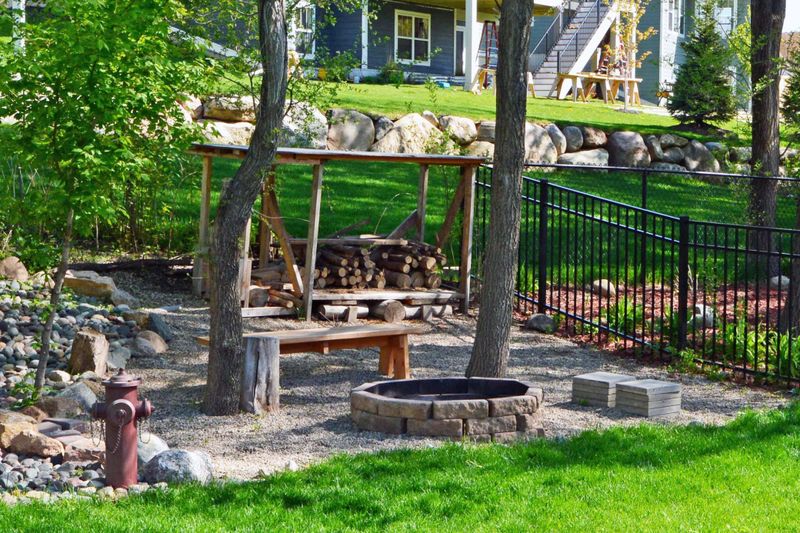 4162 Sage Wood Rd, Chaska, MN 55318