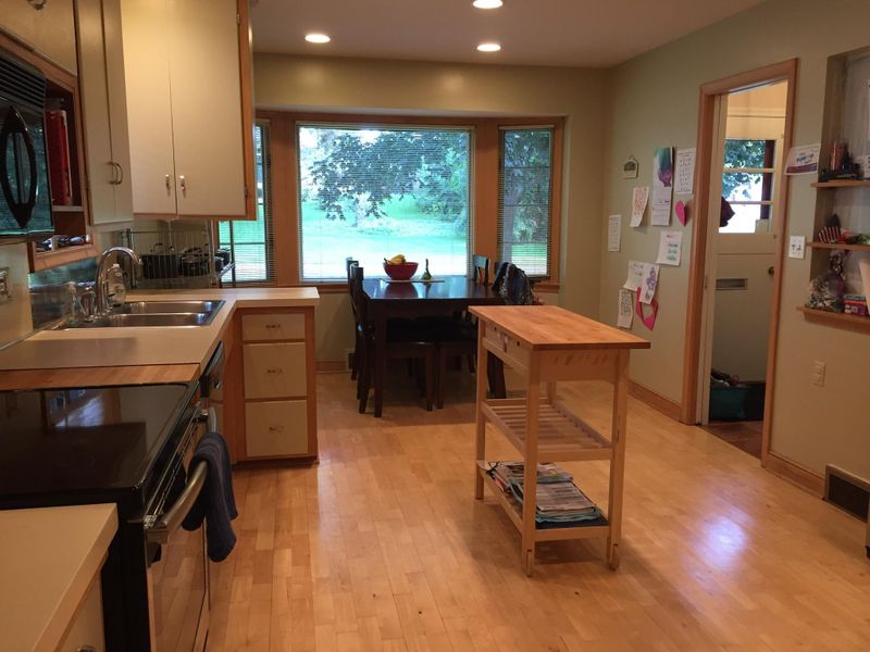 3940 W 49th St, Edina, MN 55424