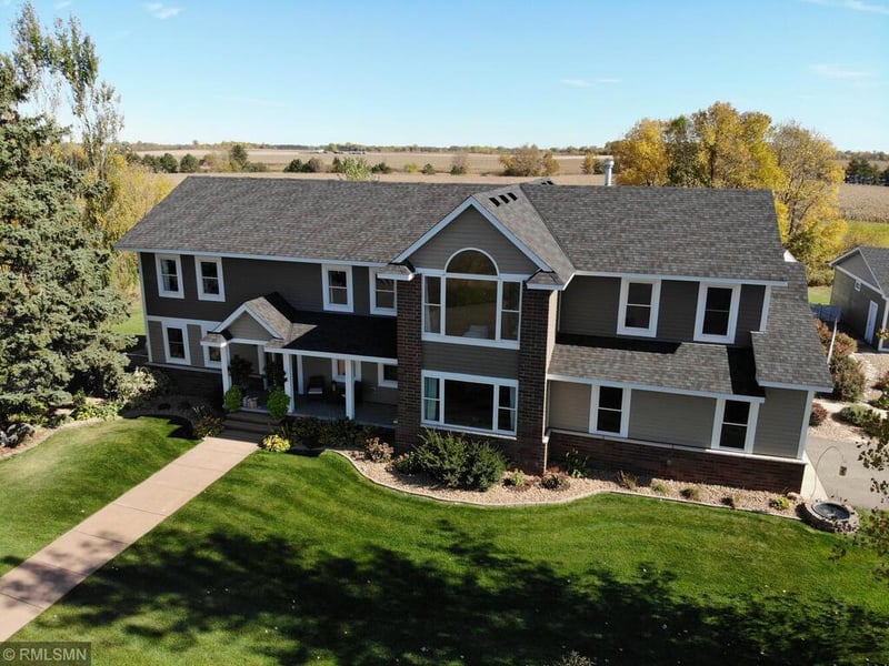 8196 20th Ave, Lino Lakes, MN 55038