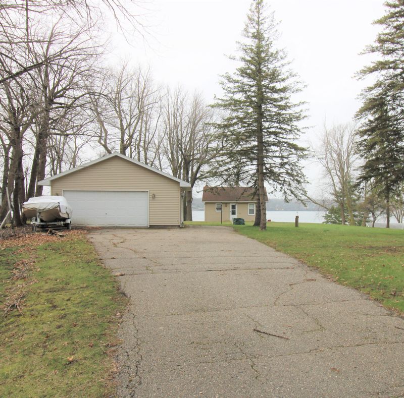 6399 150th Ave NE, Spicer, MN 56288
