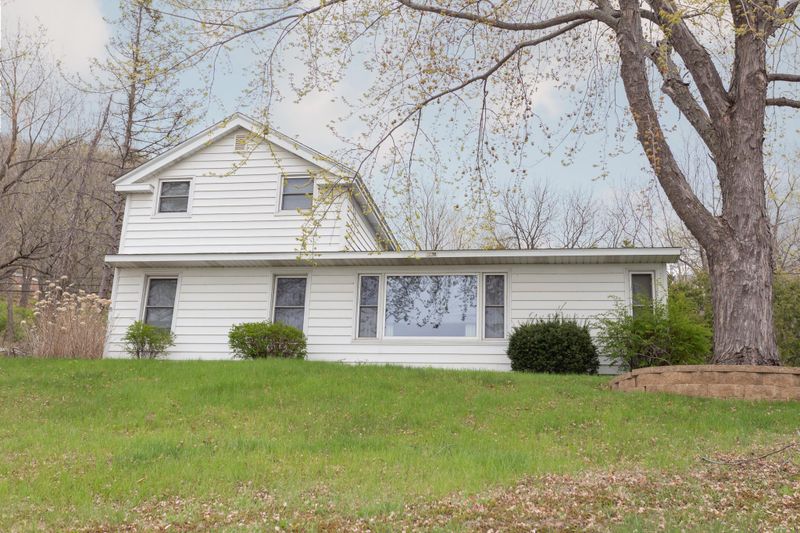 901 Riverview Dr, Alma, WI 54610