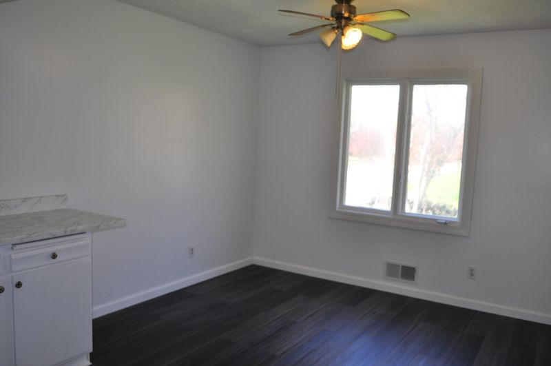 8102 137th St W, Apple Valley, MN 55124