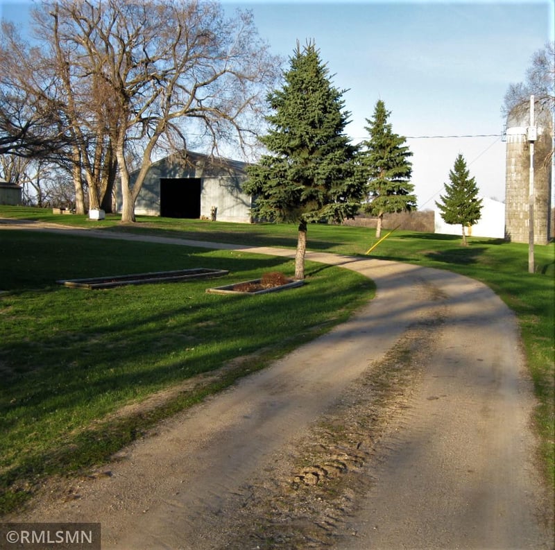 14814 Golf Course Rd, Ashby, MN 56309