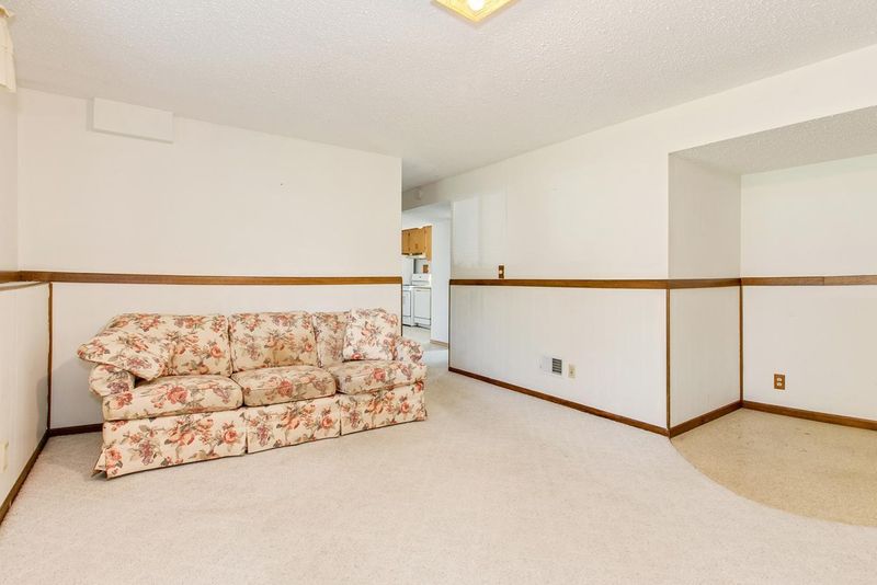 6540 Edgewood Ave N, Brooklyn Park, MN 55428