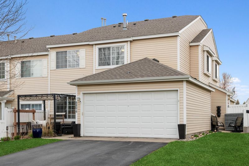 8894 Ladino Cir, Eden Prairie, MN 55347
