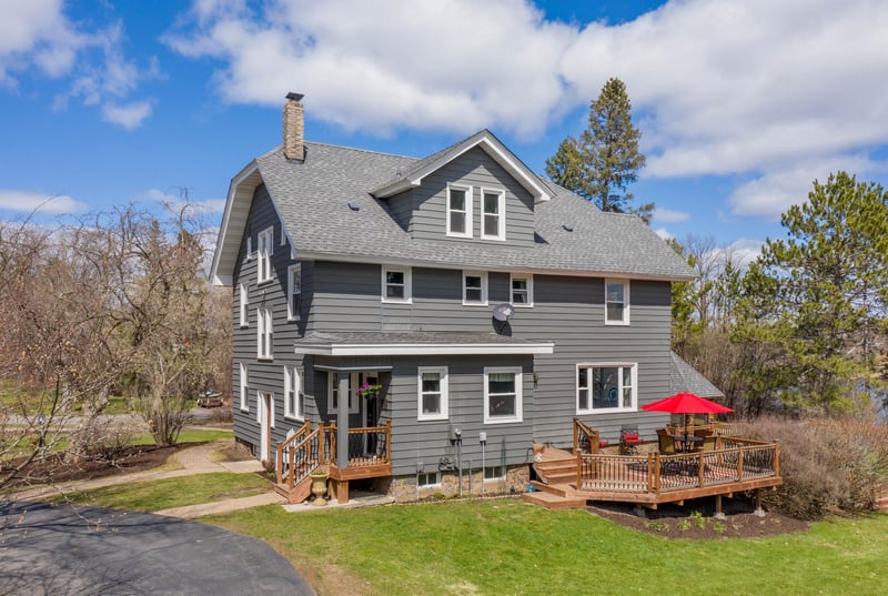 100 Cole St, Coleraine, MN 55722