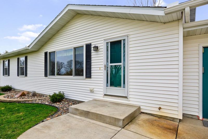 4960 Jeffers Ct, Veseli, MN 55046