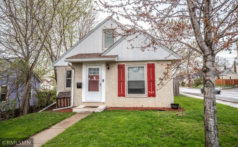 3800 Colfax Ave N, Minneapolis, MN 55412