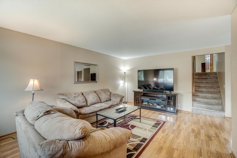 1889 Highway 96 E, White Bear Lake, MN 55110