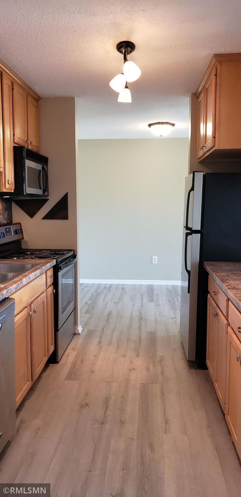 4110 Rahn Rd #309, Eagan, MN 55122