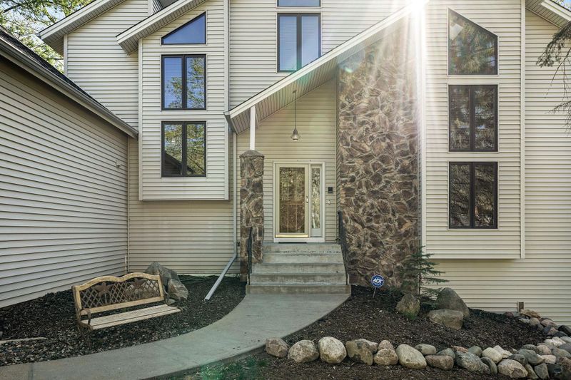 13176 Heritage Way, Apple Valley, MN 55124
