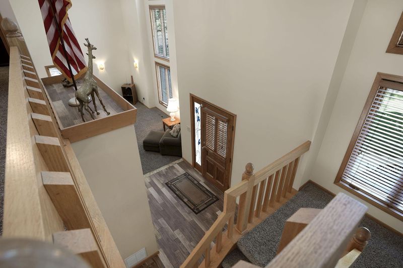 13176 Heritage Way, Apple Valley, MN 55124