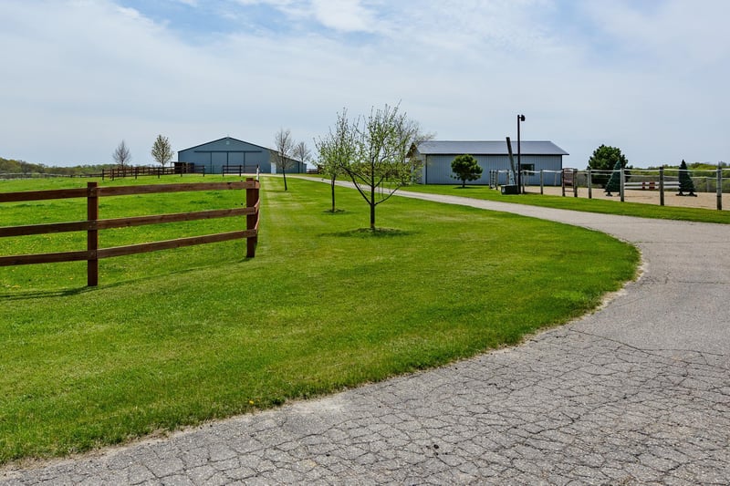 13536 Groveland Trl, Lonsdale, MN 55046
