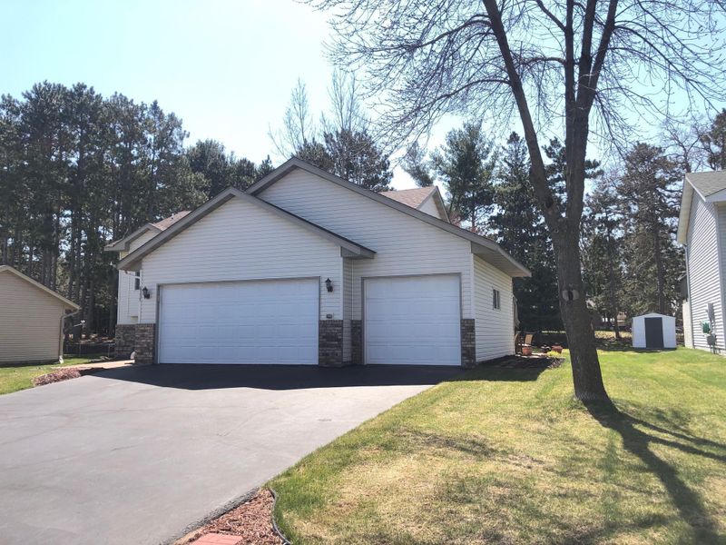 6337 377th St, North Branch, MN 55056