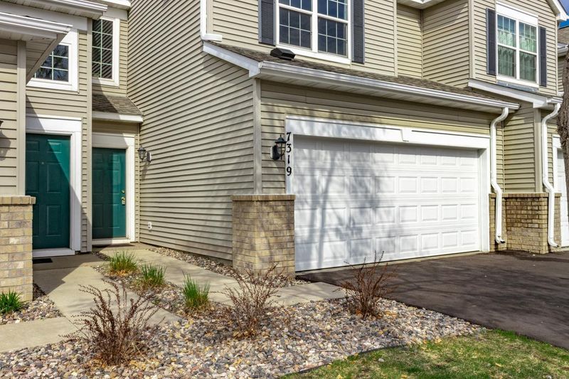 7319 Derby Ln, Shakopee, MN 55379